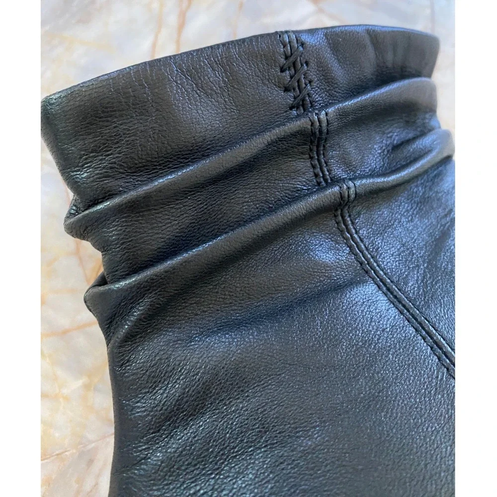 Clarks Black Leather Slouchy Ankle Boots Pointed Toe Block Heel Side Zip 6 1/2